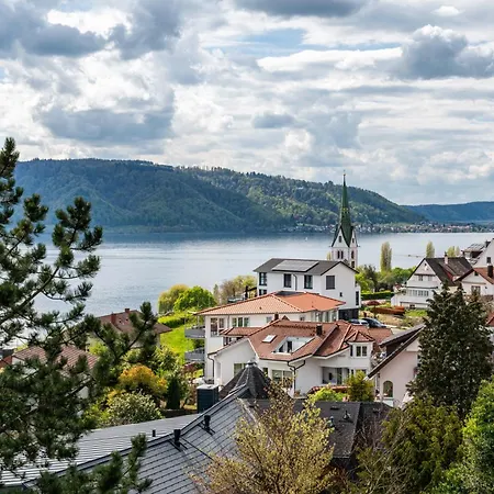 Adlerhorst Ueber Dem Bodensee *
